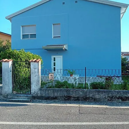 Azzurra * Монфальконе