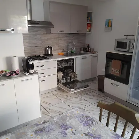 Azzurra Apartman Monfalcone