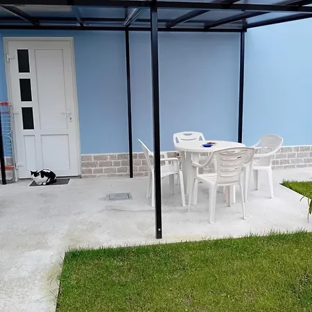 Azzurra Apartman *